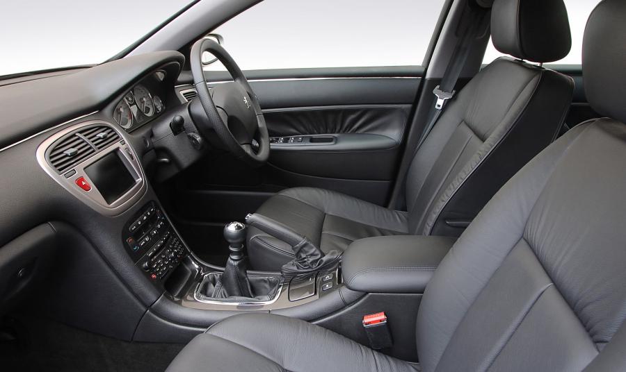  Peugeot 607 2004 года  (фото 9 из 26)
